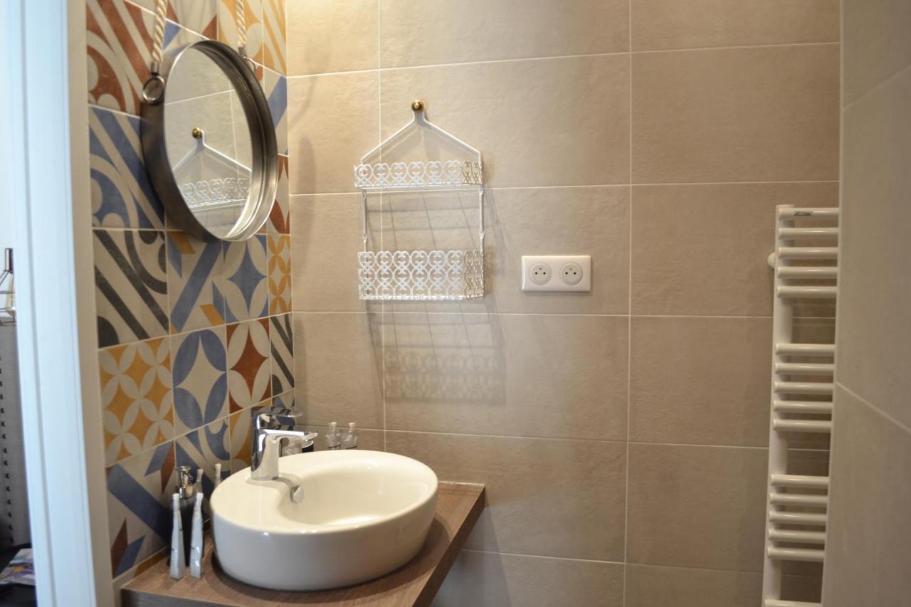 Bed and Breakfast La Romagnolette Saint-Restitut Экстерьер фото